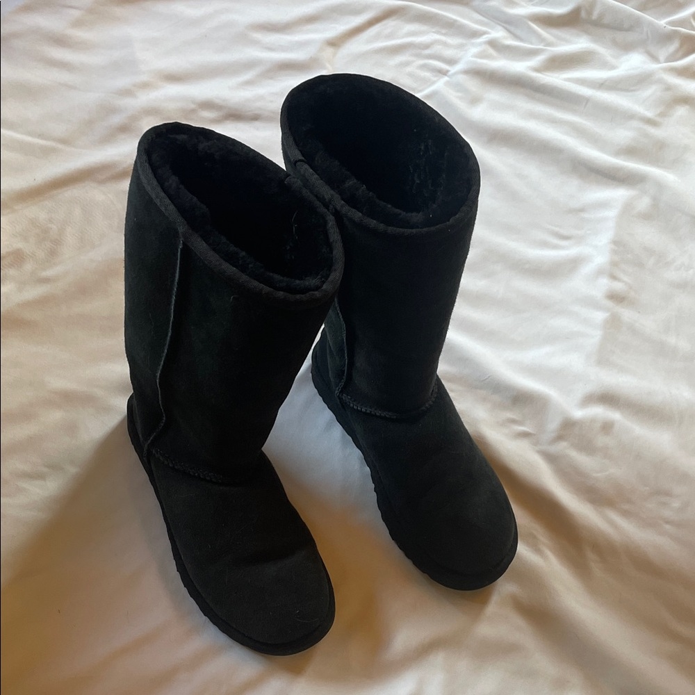 UGG Women's Black Mid-Calf Suede Winter Boots